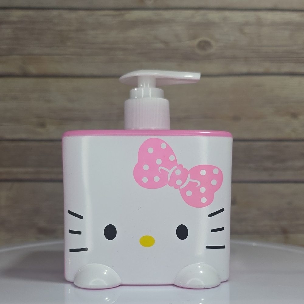 Hello Kitty Pink Kids Foaming Hand Soap Dispenser